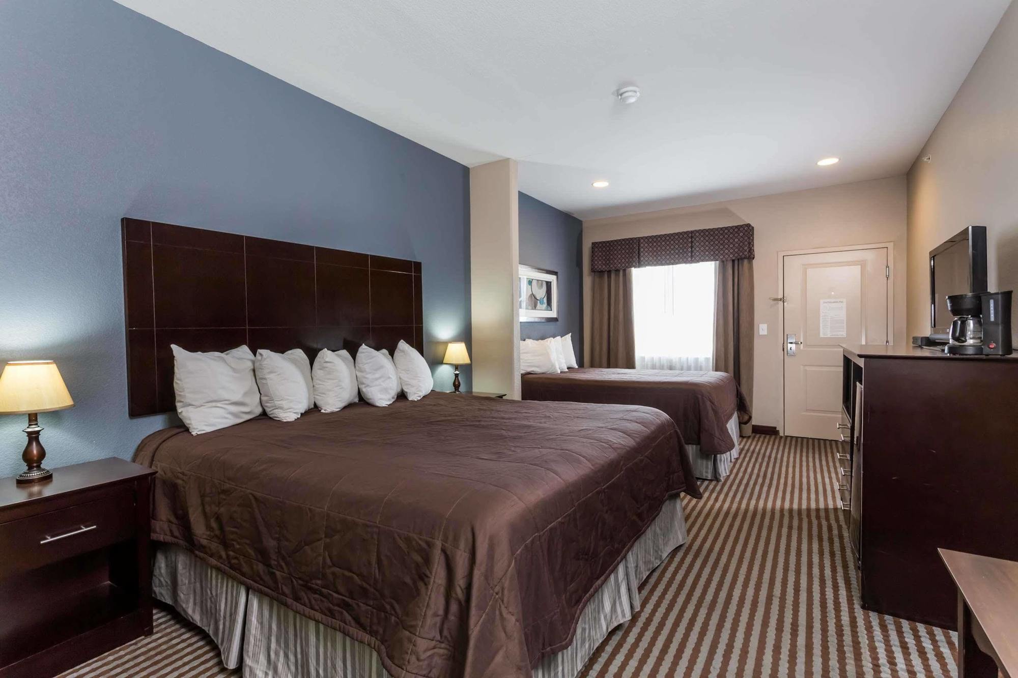 Atria Inn & Suites Three Rivers Экстерьер фото