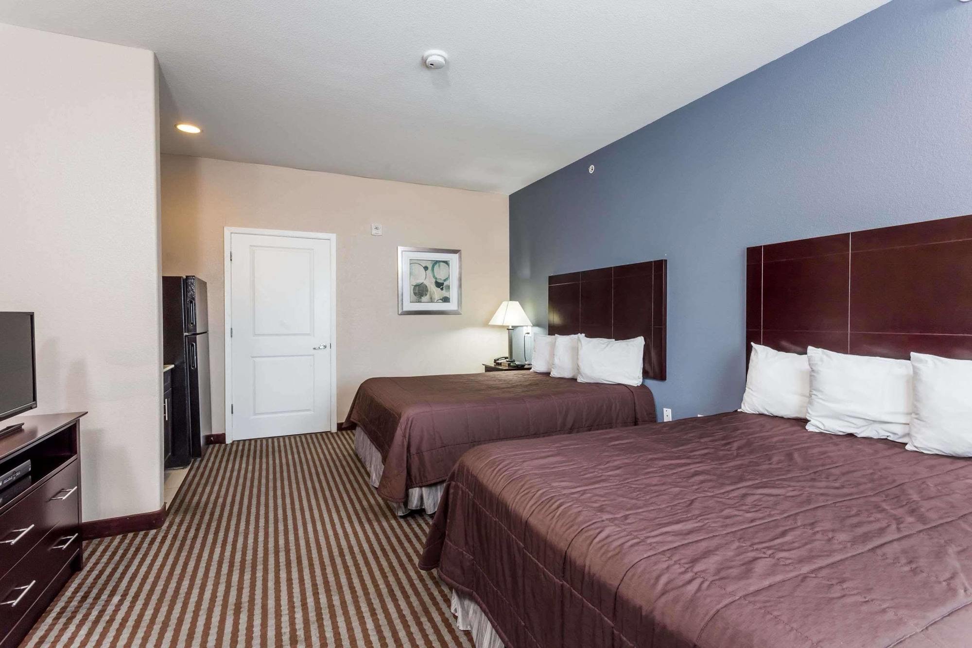 Atria Inn & Suites Three Rivers Экстерьер фото