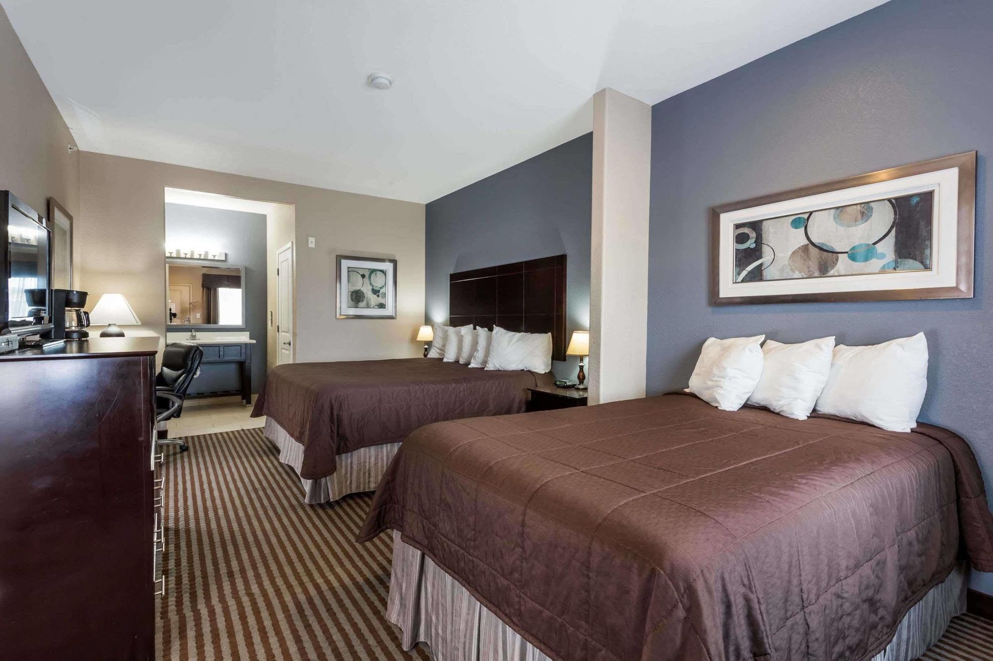 Atria Inn & Suites Three Rivers Экстерьер фото