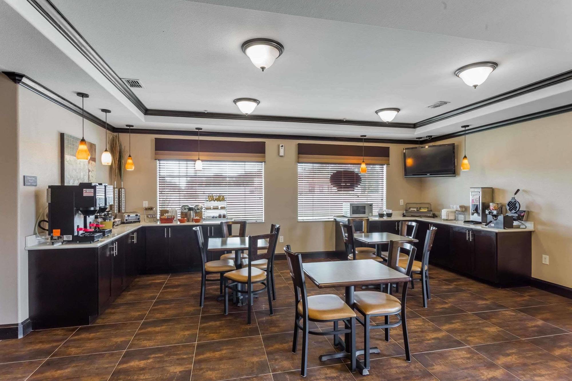 Atria Inn & Suites Three Rivers Экстерьер фото